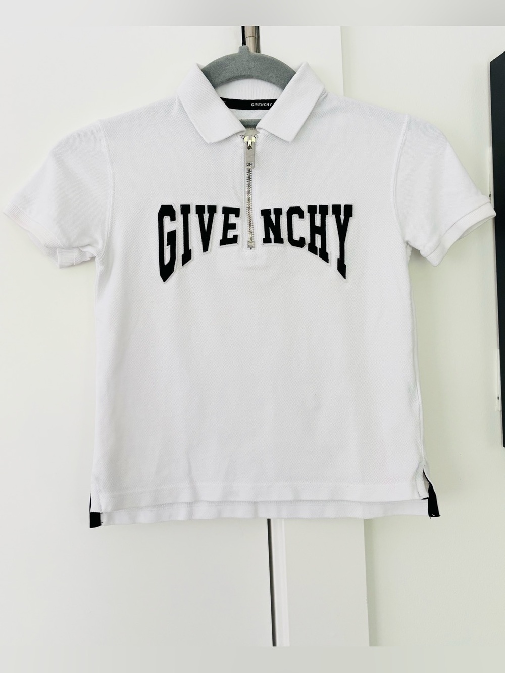 Boys Givenchy White collared polo size 6 Authentic